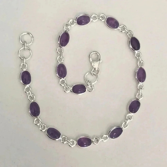 Beautiful Amethyst Gemstone & Solid 925 Sterling Silver Bracelet - Picture 1 of 3